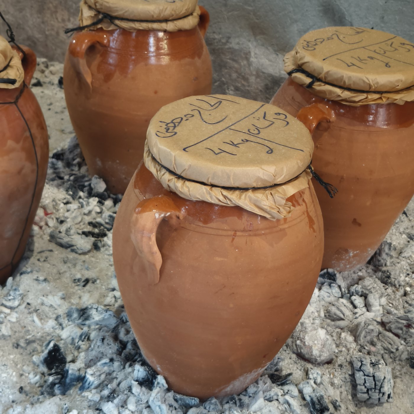 Plats marocains servis dans des tajines
