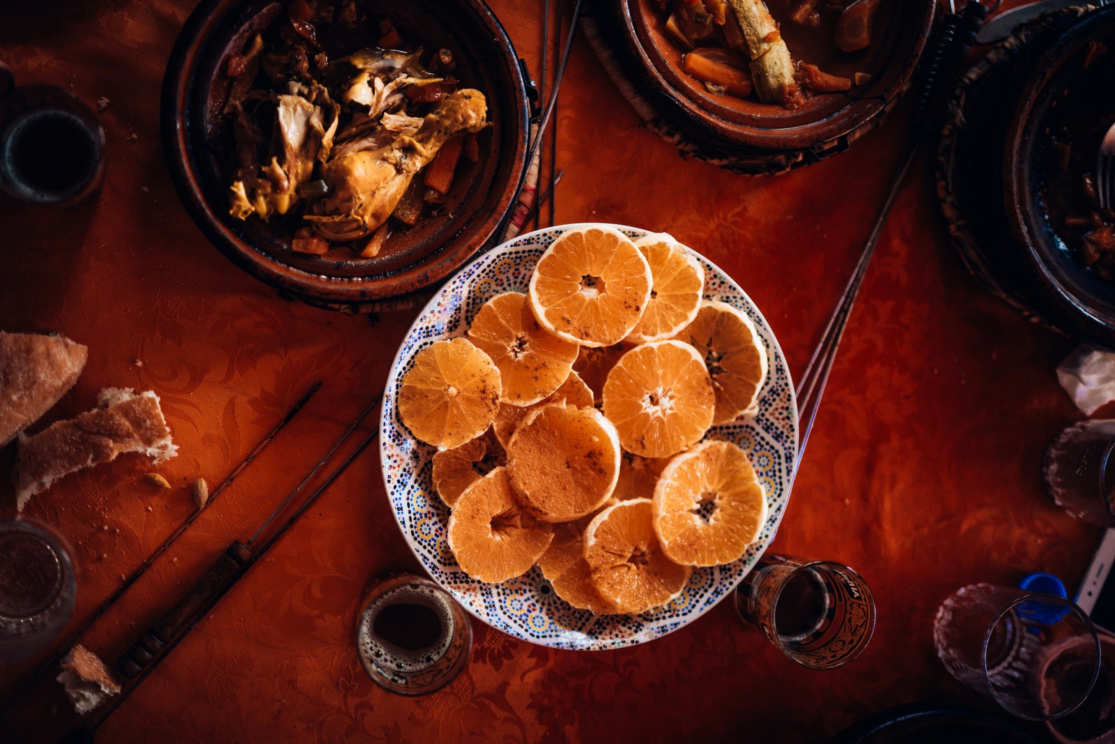 Cours de Cuisine Marocaine au Riad Mylaya — Épices du marché